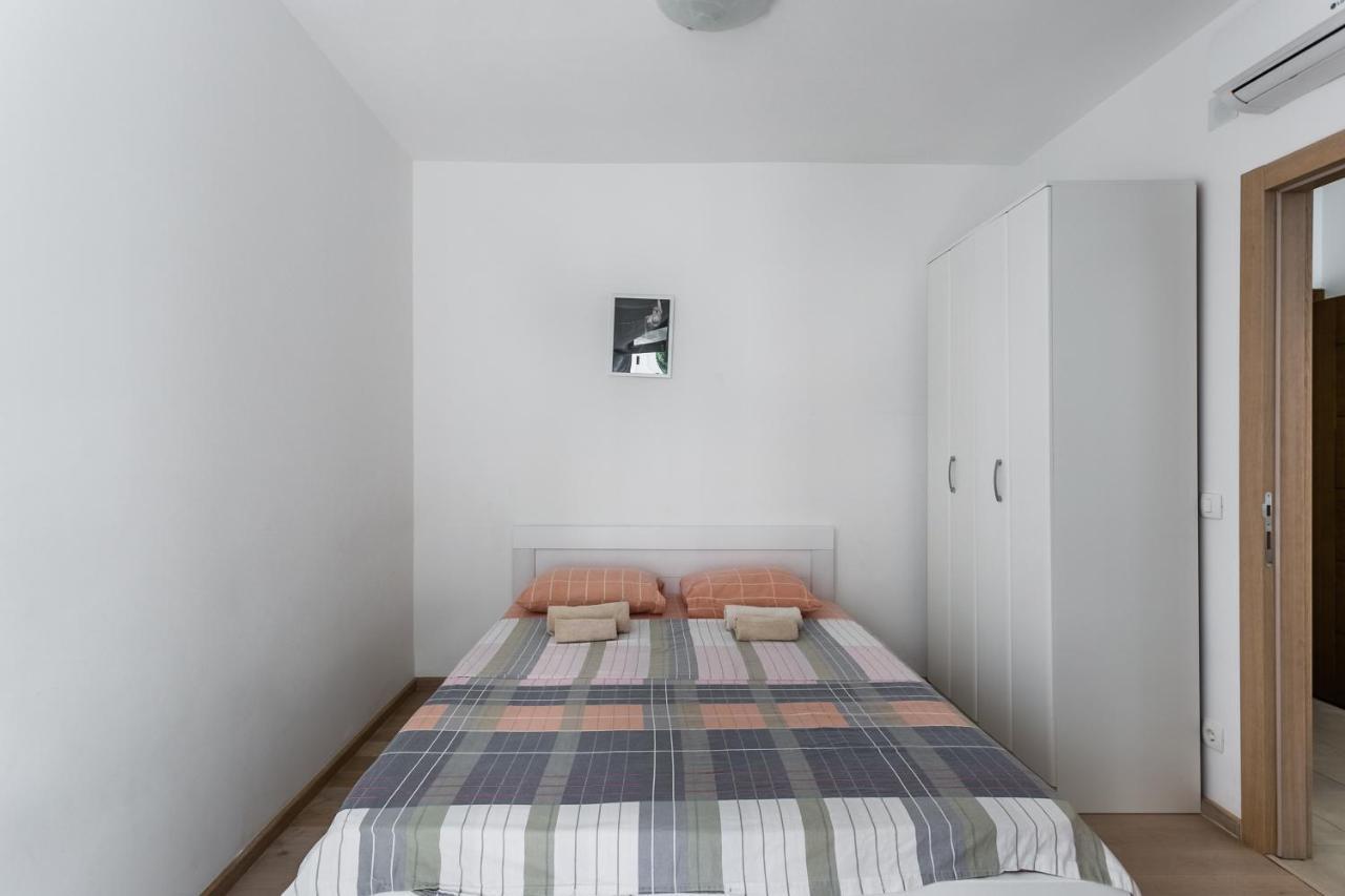 Apartments Beatrice Рафаиловичи Экстерьер фото