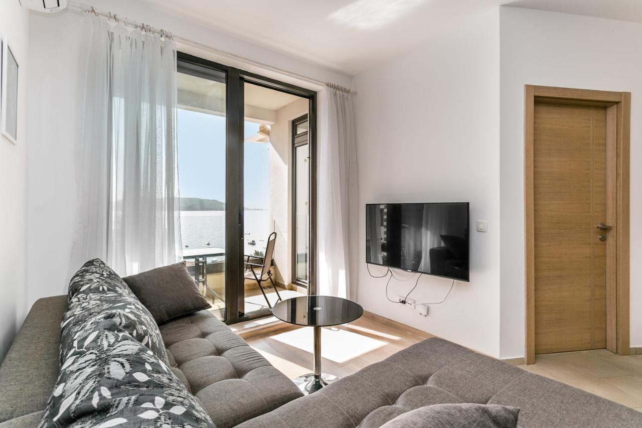 Apartments Beatrice Рафаиловичи Экстерьер фото